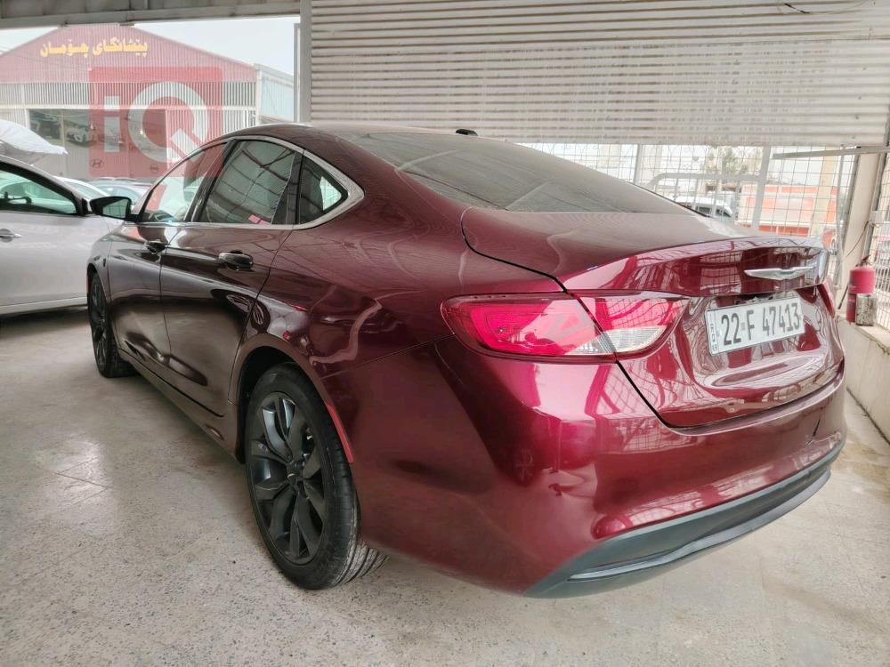 كرايسلر 200